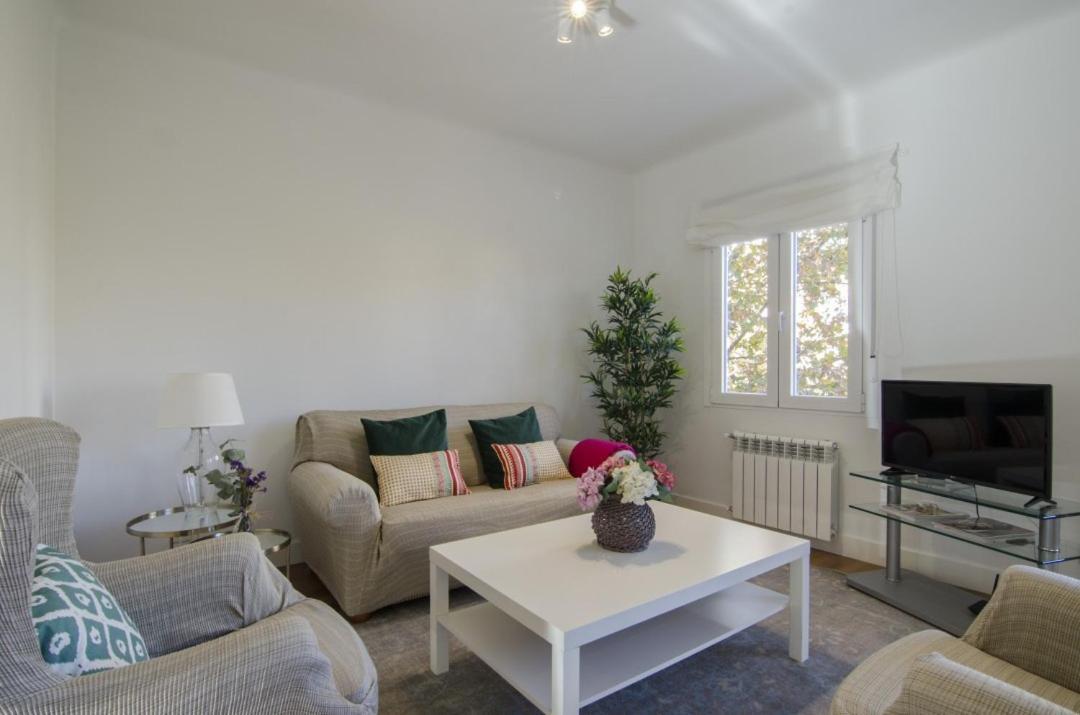 2 Bedrooms 2 Bathrooms Furnished - Bernabeu - Business Area With Terrace - Minty Stay Madrid Exterior foto